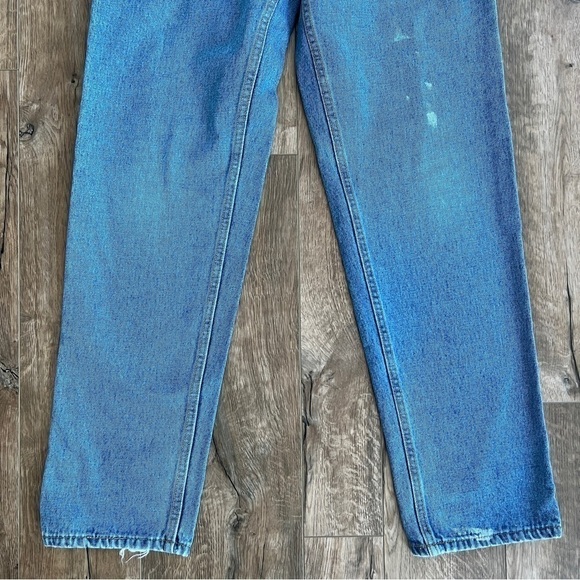 Vintage LA Blues High Rise Light Wash Denim Tapered Mom Jeans - Picture 4 of 8